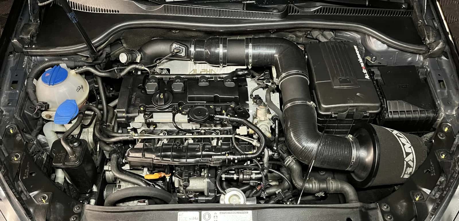 Volkswagen Golf 6 R préparée par Jeff King of Cars