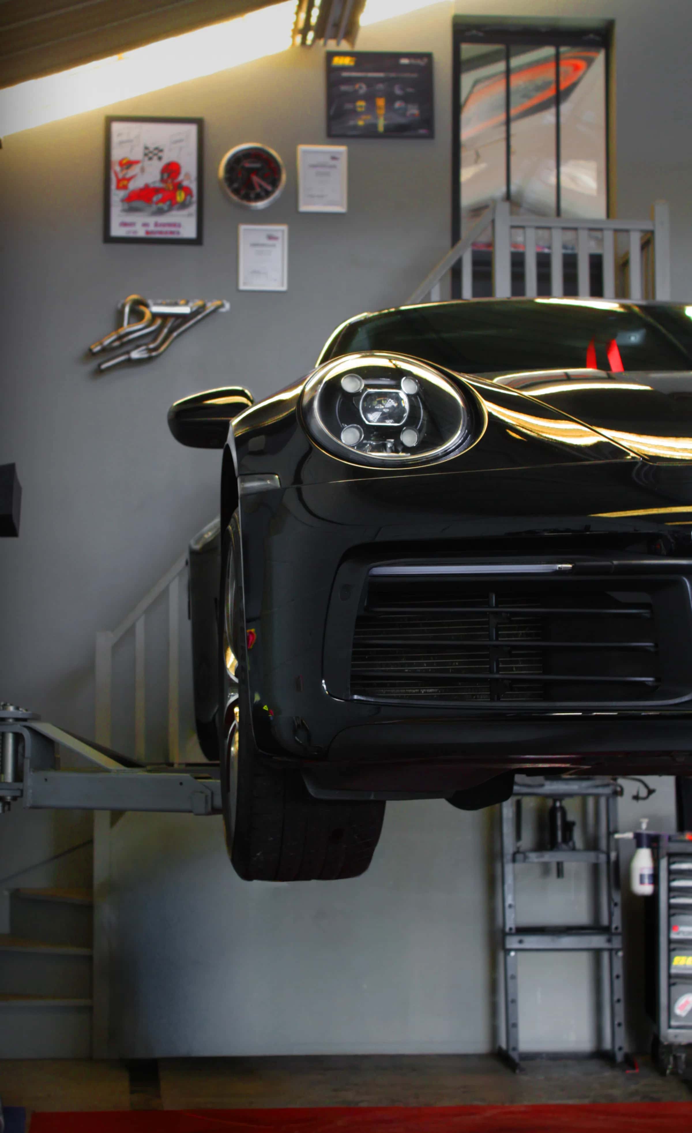 Atelier Jeff King of Cars - préparation d'un véhicule premium