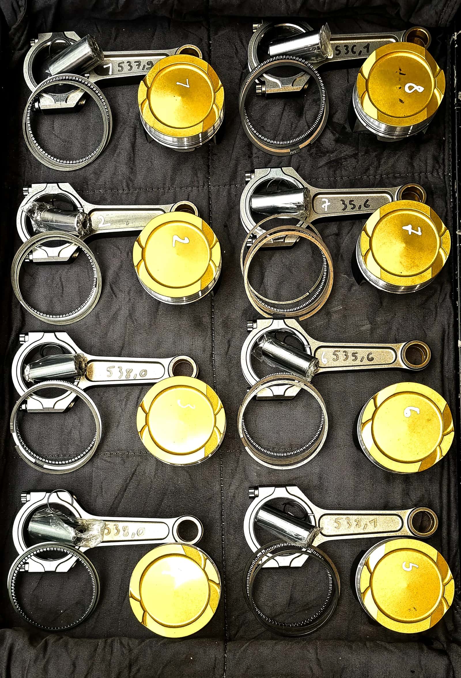 Pistons et bielles forgés - signature JKC