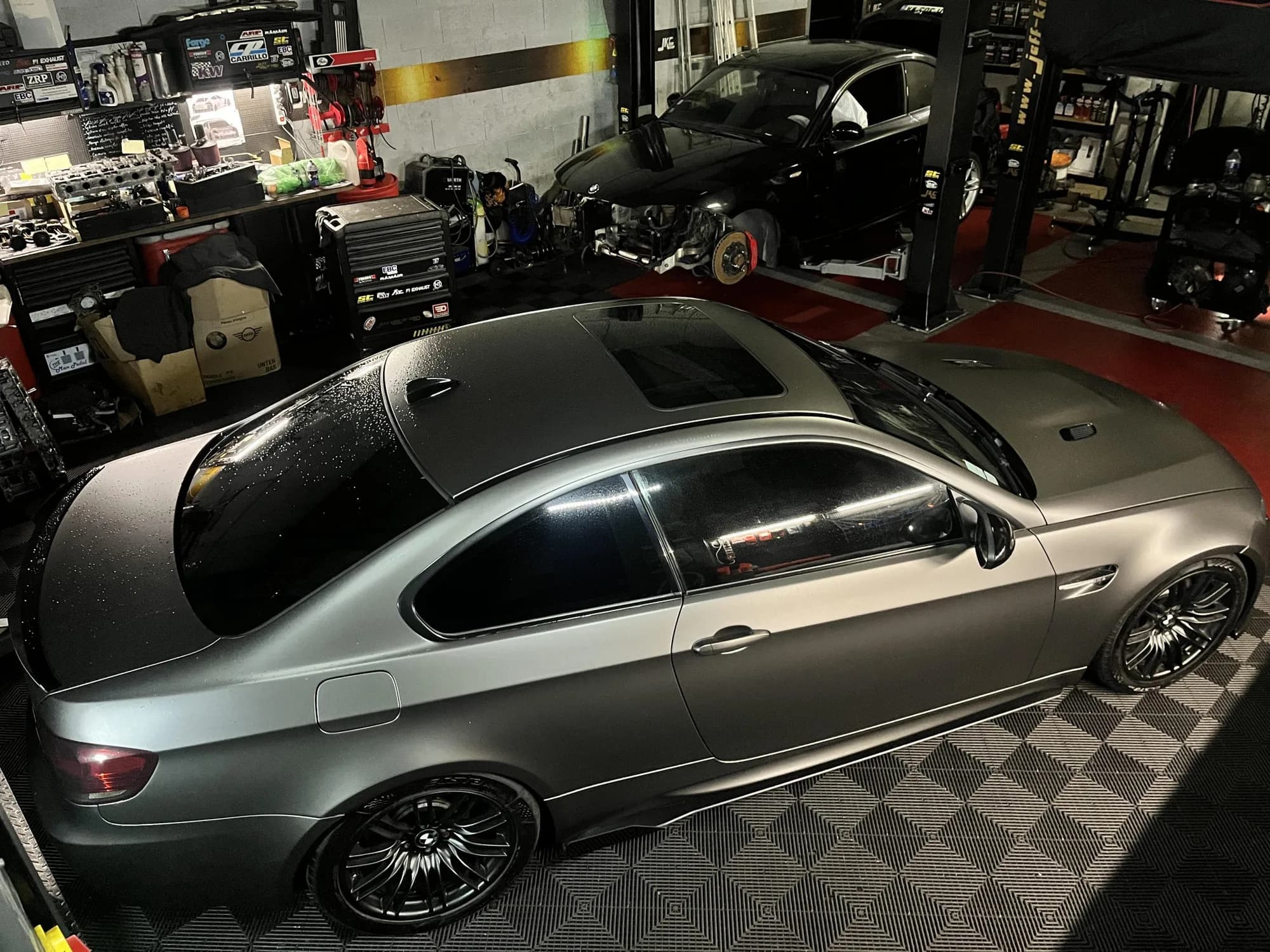 BMW M3 E92 à l'atelier Jeff King of Cars